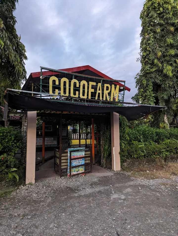 ホテル Pantropi-Coco Farm Calapan エクステリア 写真